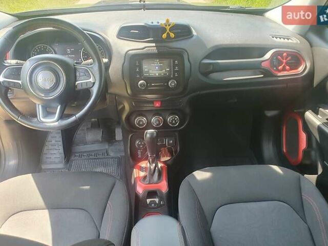 Джип Ренегат 2015 в Сумах на Automoto.ua Черный Джип Ренегат, объемом двигателя 2.36 л и пробегом 123 тыс. км за 12600 $, фото 14 на Automoto.ua