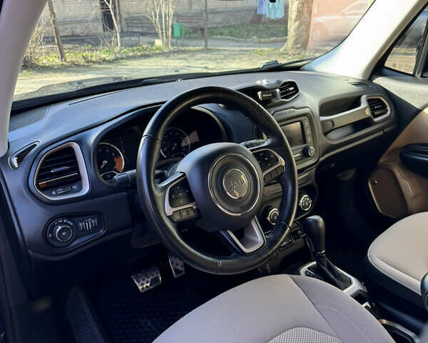 Черный Джип Ренегат, объемом двигателя 2.36 л и пробегом 126 тыс. км за 13000 $, фото 12 на Automoto.ua