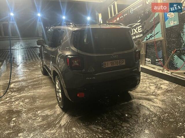 Черный Джип Ренегат, объемом двигателя 2.36 л и пробегом 150 тыс. км за 13000 $, фото 1 на Automoto.ua