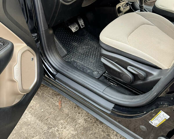 Черный Джип Ренегат, объемом двигателя 2.36 л и пробегом 126 тыс. км за 13000 $, фото 13 на Automoto.ua