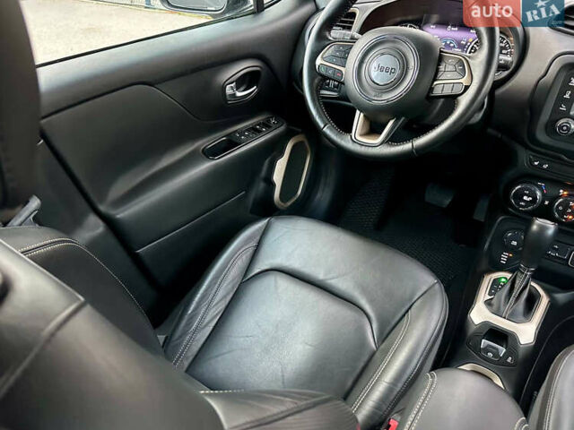 Джип Ренегат 2015 у Києві на Automoto.ua Чорний Джип Ренегат, об'ємом двигуна 2.4 л та пробігом 96 тис. км за 12600 $, фото 24 на Automoto.ua