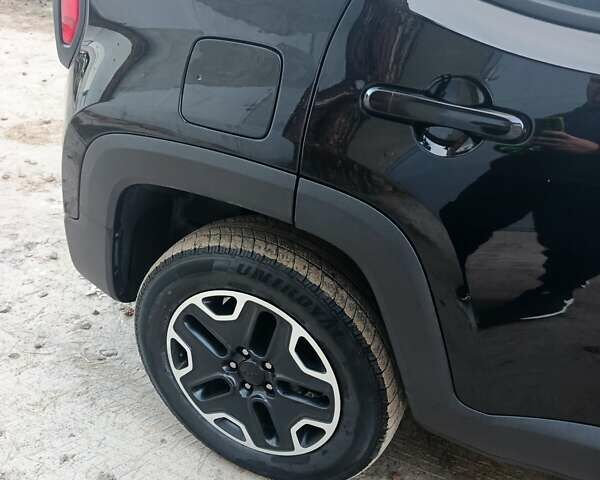Черный Джип Ренегат, объемом двигателя 2.36 л и пробегом 165 тыс. км за 15000 $, фото 4 на Automoto.ua