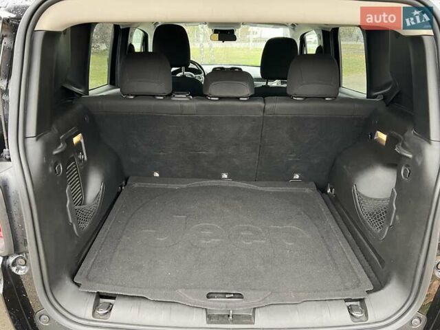 Черный Джип Ренегат, объемом двигателя 2.36 л и пробегом 167 тыс. км за 11999 $, фото 25 на Automoto.ua