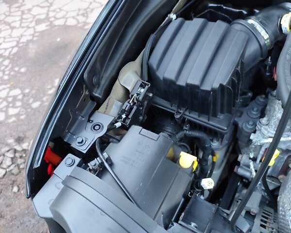 Чорний Джип Ренегат, об'ємом двигуна 2.36 л та пробігом 174 тис. км за 13300 $, фото 47 на Automoto.ua