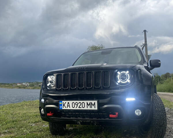 Чорний Джип Ренегат, об'ємом двигуна 2.36 л та пробігом 154 тис. км за 14000 $, фото 11 на Automoto.ua