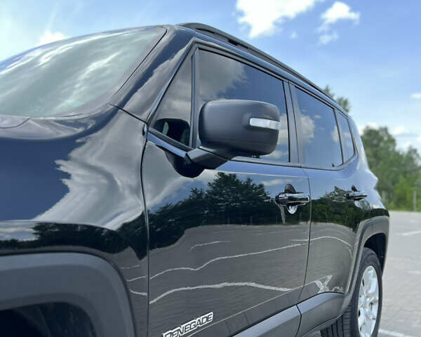 Джип Ренегат 2016 в Сумах на Automoto.ua Черный Джип Ренегат, объемом двигателя 2.36 л и пробегом 167 тыс. км за 12000 $, фото 12 на Automoto.ua