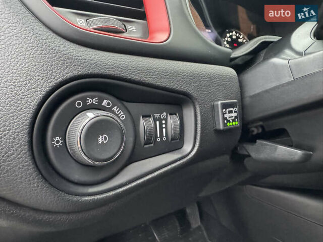 Чорний Джип Ренегат, об'ємом двигуна 2.4 л та пробігом 155 тис. км за 12800 $, фото 33 на Automoto.ua