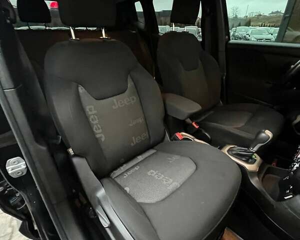 Чорний Джип Ренегат, об'ємом двигуна 2.36 л та пробігом 105 тис. км за 14200 $, фото 34 на Automoto.ua