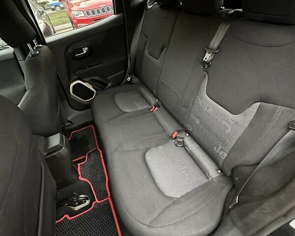 Чорний Джип Ренегат, об'ємом двигуна 2.36 л та пробігом 168 тис. км за 12300 $, фото 19 на Automoto.ua