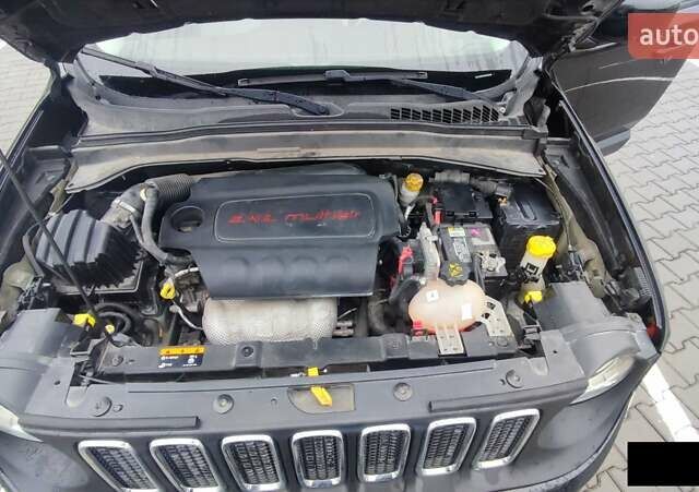 Джип Ренегат 2016 в Виннице на Automoto.ua Черный Джип Ренегат, объемом двигателя 2.4 л и пробегом 99 тыс. км за 12800 $, фото 15 на Automoto.ua