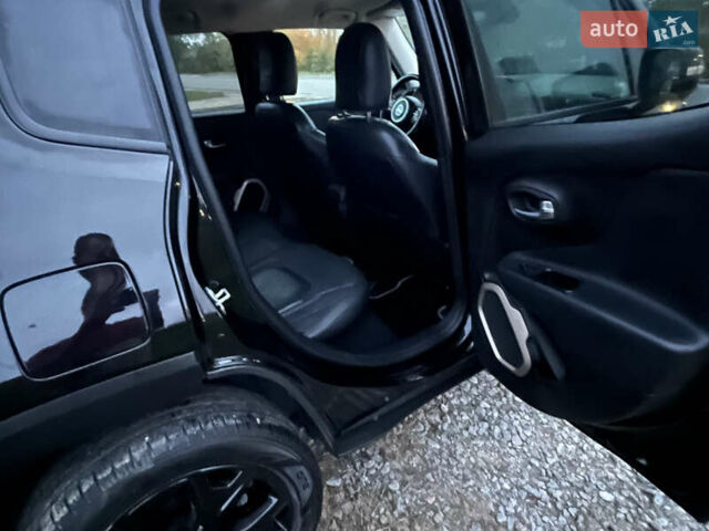 Джип Ренегат 2016 в Броварах на Automoto.ua Черный Джип Ренегат, объемом двигателя 2.36 л и пробегом 148 тыс. км за 11500 $, фото 8 на Automoto.ua
