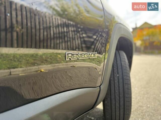 Черный Джип Ренегат, объемом двигателя 2.36 л и пробегом 190 тыс. км за 11800 $, фото 16 на Automoto.ua