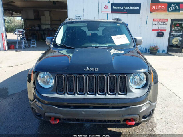 Чорний Джип Ренегат, об'ємом двигуна 2.4 л та пробігом 162 тис. км за 1500 $, фото 4 на Automoto.ua