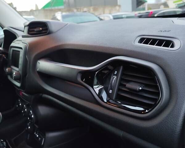 Чорний Джип Ренегат, об'ємом двигуна 2.36 л та пробігом 174 тис. км за 13300 $, фото 39 на Automoto.ua