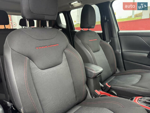 Чорний Джип Ренегат, об'ємом двигуна 2.4 л та пробігом 155 тис. км за 12800 $, фото 20 на Automoto.ua