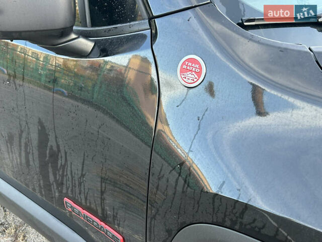 Черный Джип Ренегат, объемом двигателя 2.36 л и пробегом 165 тыс. км за 8500 $, фото 2 на Automoto.ua