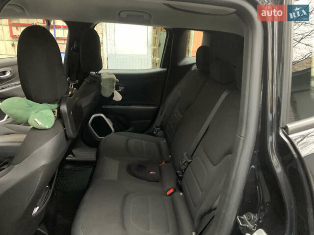 Чорний Джип Ренегат, об'ємом двигуна 1.33 л та пробігом 215 тис. км за 13900 $, фото 9 на Automoto.ua