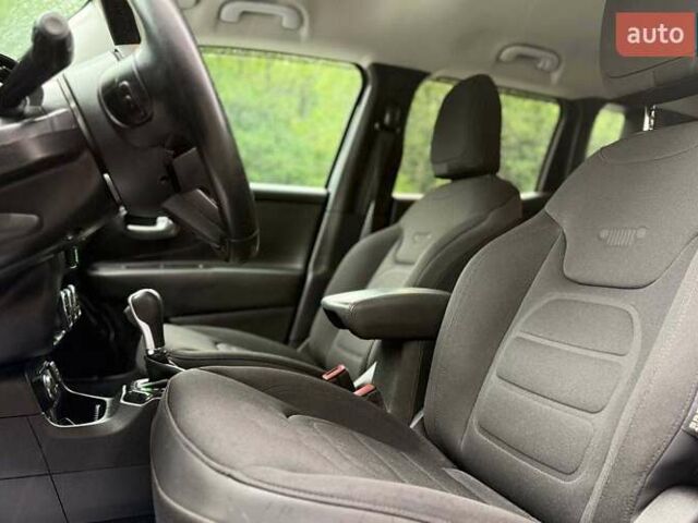 Черный Джип Ренегат, объемом двигателя 2.36 л и пробегом 189 тыс. км за 12500 $, фото 10 на Automoto.ua