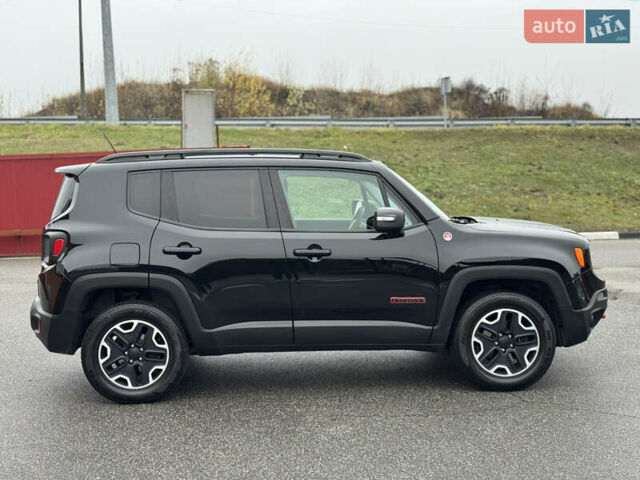 Чорний Джип Ренегат, об'ємом двигуна 2.4 л та пробігом 155 тис. км за 12800 $, фото 3 на Automoto.ua