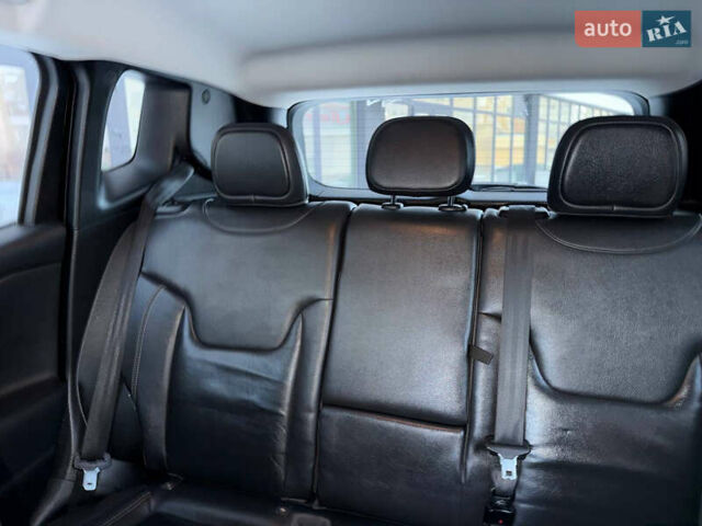 Чорний Джип Ренегат, об'ємом двигуна 2.4 л та пробігом 165 тис. км за 13900 $, фото 54 на Automoto.ua