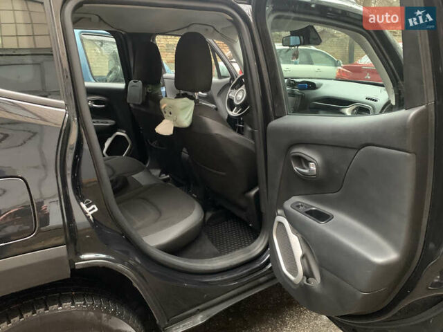 Чорний Джип Ренегат, об'ємом двигуна 1.33 л та пробігом 215 тис. км за 13900 $, фото 7 на Automoto.ua