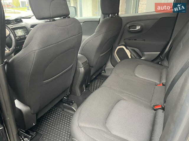 Черный Джип Ренегат, объемом двигателя 2.36 л и пробегом 190 тыс. км за 12500 $, фото 10 на Automoto.ua