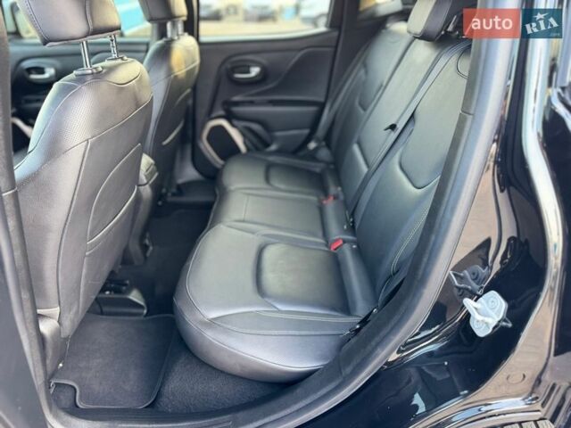 Чорний Джип Ренегат, об'ємом двигуна 2.36 л та пробігом 82 тис. км за 15300 $, фото 50 на Automoto.ua