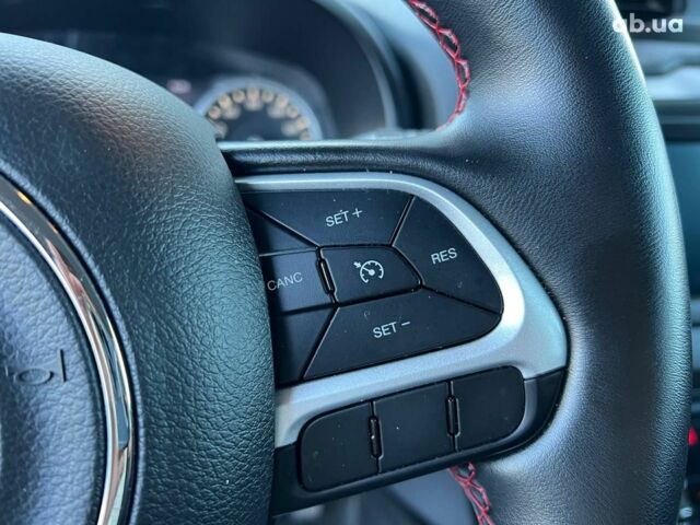 Черный Джип Ренегат, объемом двигателя 2.4 л и пробегом 76 тыс. км за 12990 $, фото 22 на Automoto.ua