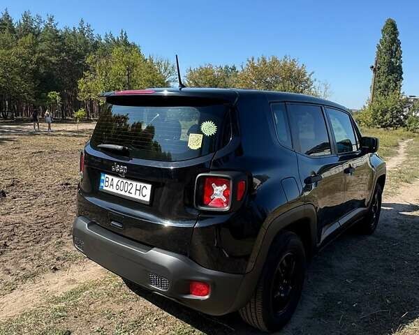 Чорний Джип Ренегат, об'ємом двигуна 2.4 л та пробігом 118 тис. км за 12300 $, фото 1 на Automoto.ua