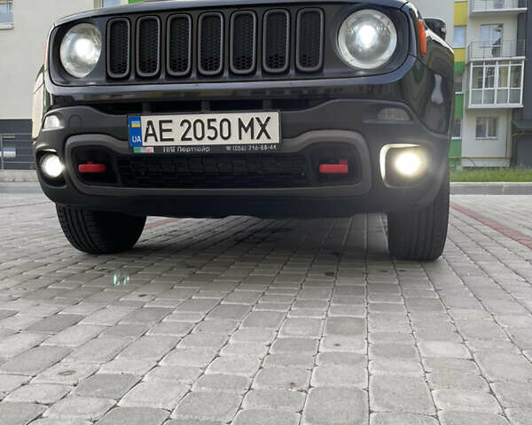 Джип Ренегат 2017 в Львове на Automoto.ua Черный Джип Ренегат, объемом двигателя 2.4 л и пробегом 76 тыс. км за 13800 $, фото 6 на Automoto.ua