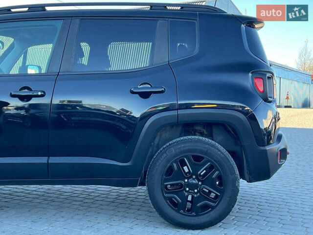 Черный Джип Ренегат, объемом двигателя 2.4 л и пробегом 76 тыс. км за 12990 $, фото 4 на Automoto.ua