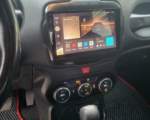 Черный Джип Ренегат, объемом двигателя 2.36 л и пробегом 103 тыс. км за 13200 $, фото 7 на Automoto.ua