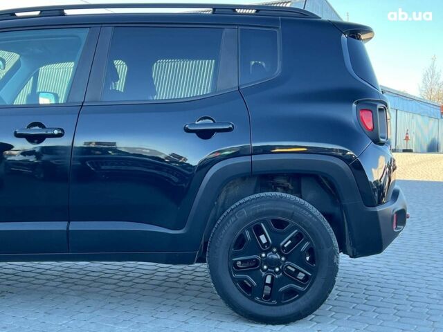 Черный Джип Ренегат, объемом двигателя 2.4 л и пробегом 76 тыс. км за 12990 $, фото 4 на Automoto.ua