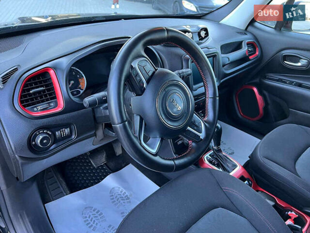 Черный Джип Ренегат, объемом двигателя 2.4 л и пробегом 76 тыс. км за 12990 $, фото 17 на Automoto.ua