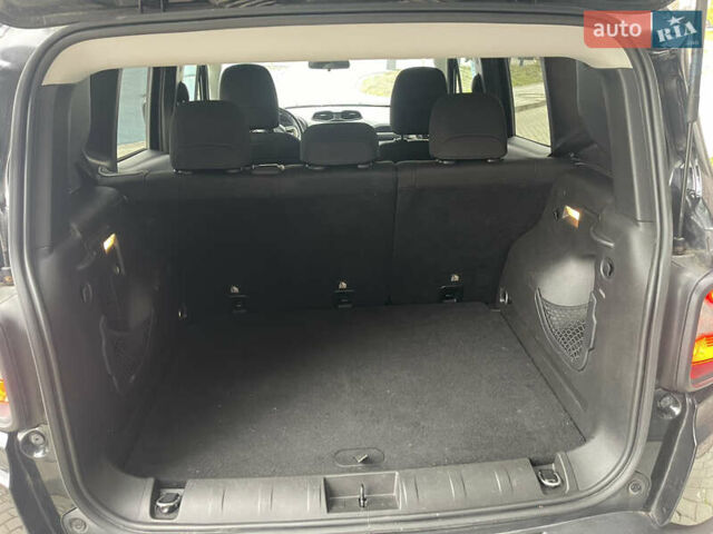 Черный Джип Ренегат, объемом двигателя 2.36 л и пробегом 190 тыс. км за 12500 $, фото 12 на Automoto.ua