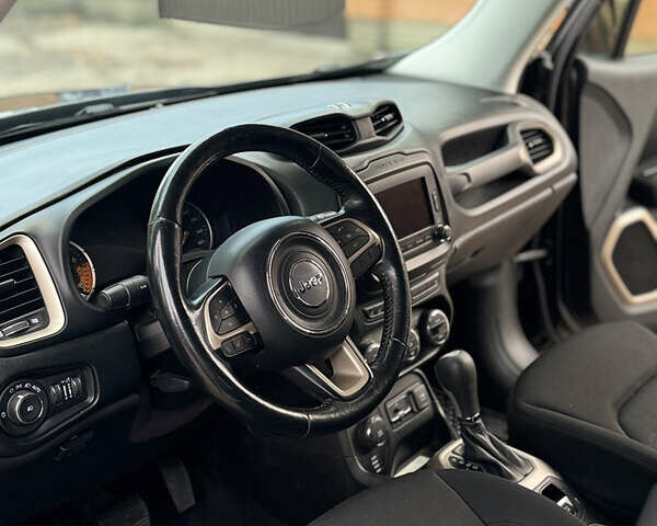 Джип Ренегат 2017 в Броварах на Automoto.ua Черный Джип Ренегат, объемом двигателя 2.4 л и пробегом 76 тыс. км за 12400 $, фото 10 на Automoto.ua