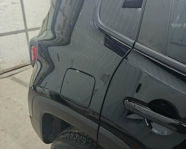 Джип Ренегат 2017 у Ирпене на Automoto.ua Чорний Джип Ренегат, об'ємом двигуна 2.36 л та пробігом 170 тис. км за 13500 $, фото 2 на Automoto.ua