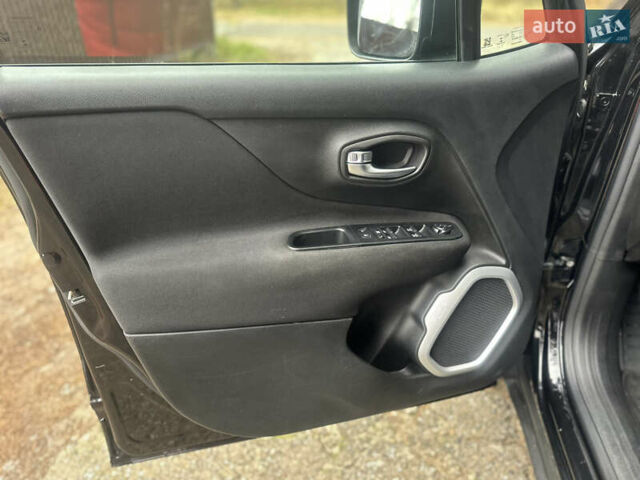 Черный Джип Ренегат, объемом двигателя 2.36 л и пробегом 110 тыс. км за 12900 $, фото 9 на Automoto.ua