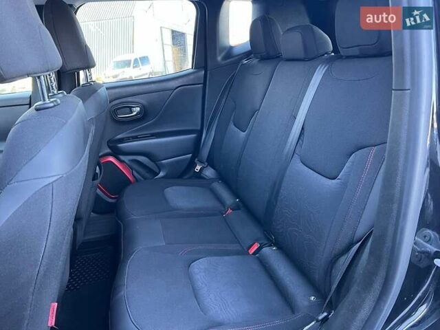 Черный Джип Ренегат, объемом двигателя 2.4 л и пробегом 76 тыс. км за 12990 $, фото 39 на Automoto.ua