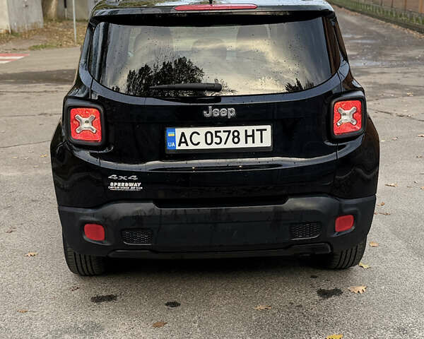 Джип Ренегат 2017 в Броварах на Automoto.ua Черный Джип Ренегат, объемом двигателя 2.4 л и пробегом 76 тыс. км за 12400 $, фото 4 на Automoto.ua