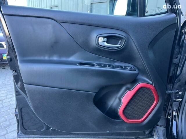 Черный Джип Ренегат, объемом двигателя 2.4 л и пробегом 76 тыс. км за 12990 $, фото 15 на Automoto.ua