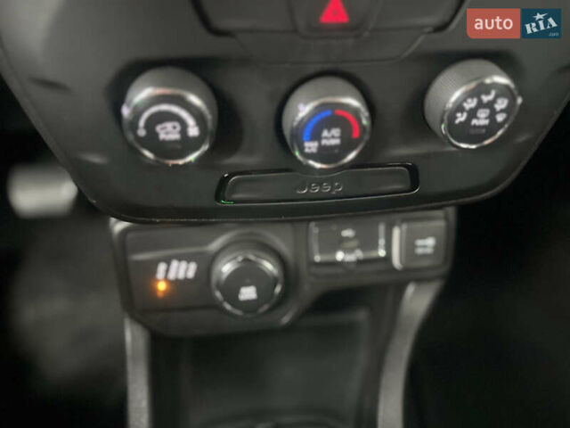 Черный Джип Ренегат, объемом двигателя 2.36 л и пробегом 110 тыс. км за 12900 $, фото 18 на Automoto.ua
