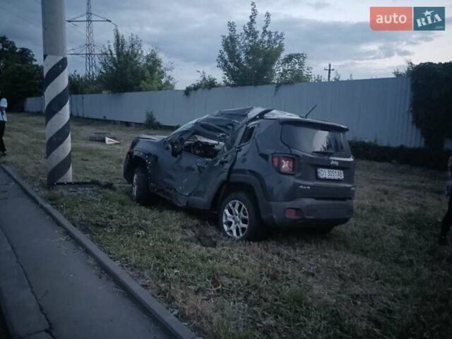 Черный Джип Ренегат, объемом двигателя 2.4 л и пробегом 206 тыс. км за 3800 $, фото 3 на Automoto.ua