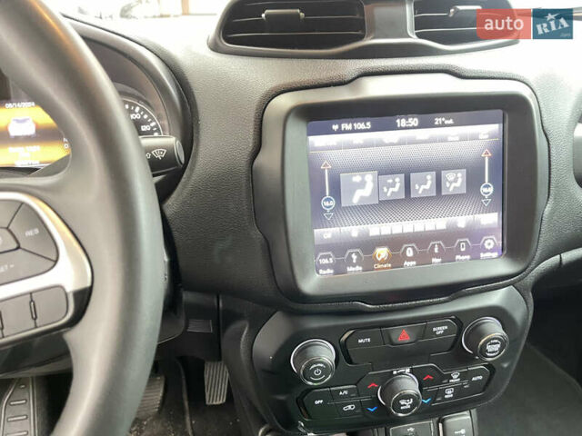 Джип Ренегат 2018 в Киеве на Automoto.ua Черный Джип Ренегат, объемом двигателя 2.36 л и пробегом 82 тыс. км за 11500 $, фото 12 на Automoto.ua