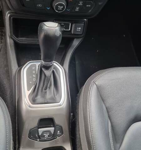 Черный Джип Ренегат, объемом двигателя 2.4 л и пробегом 118 тыс. км за 13900 $, фото 26 на Automoto.ua