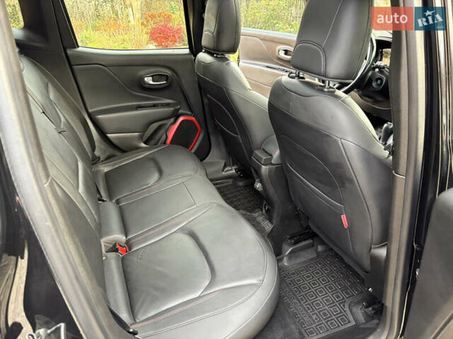 Чорний Джип Ренегат, об'ємом двигуна 2.36 л та пробігом 97 тис. км за 16100 $, фото 37 на Automoto.ua