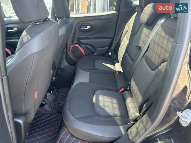 Черный Джип Ренегат, объемом двигателя 2.36 л и пробегом 95 тыс. км за 16000 $, фото 10 на Automoto.ua