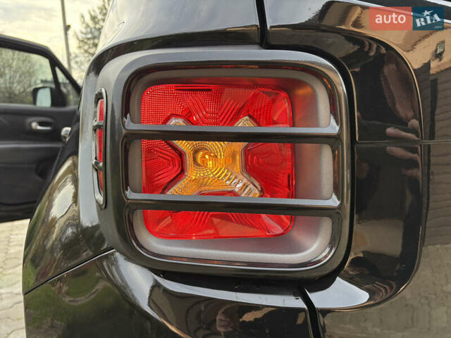 Чорний Джип Ренегат, об'ємом двигуна 2.36 л та пробігом 97 тис. км за 16100 $, фото 15 на Automoto.ua