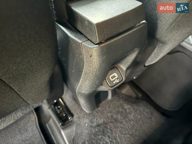 Чорний Джип Ренегат, об'ємом двигуна 2.4 л та пробігом 143 тис. км за 13500 $, фото 51 на Automoto.ua