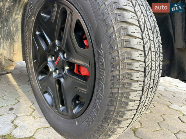 Чорний Джип Ренегат, об'ємом двигуна 2.36 л та пробігом 97 тис. км за 16100 $, фото 46 на Automoto.ua